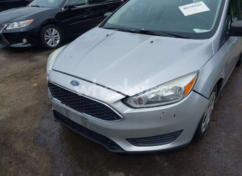 Photo 6 of 2015 Ford Focus S (VIN 1FADP3E21FL273647)