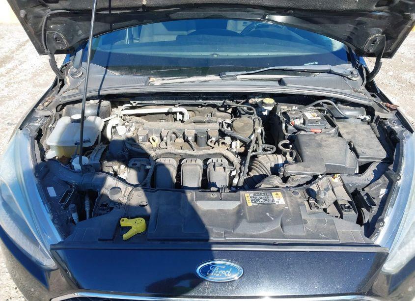 Photo 10 of 2015 Ford Focus S (VIN 1FADP3E21FL365244)