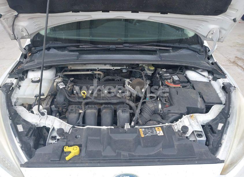 Photo 10 of 2015 Ford Focus S (VIN 1FADP3E21FL372842)