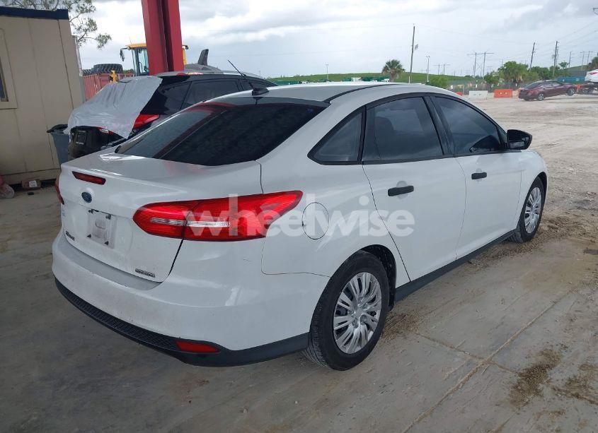 Photo 4 of 2015 Ford Focus S (VIN 1FADP3E21FL372842)