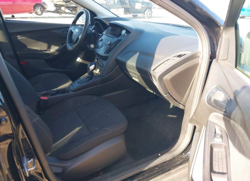 Photo 5 of 2016 Ford Focus S (VIN 1FADP3E21GL207116)