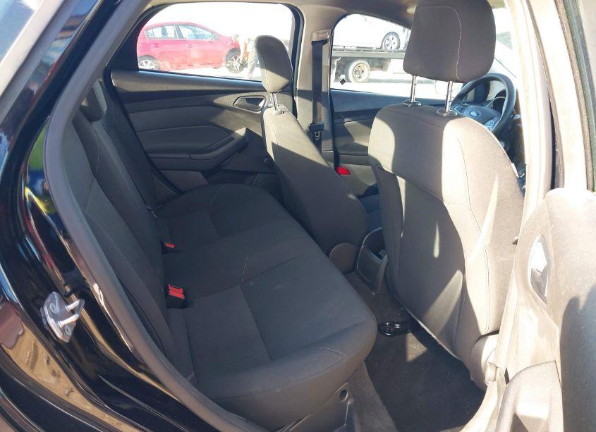 Photo 8 of 2016 Ford Focus S (VIN 1FADP3E21GL207116)