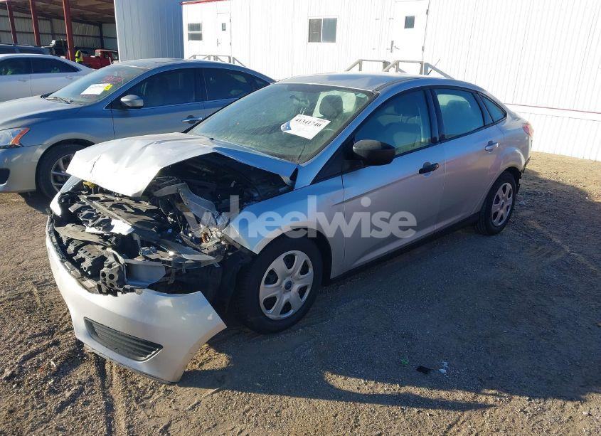 Photo 2 of 2016 Ford Focus S (VIN 1FADP3E21GL253299)