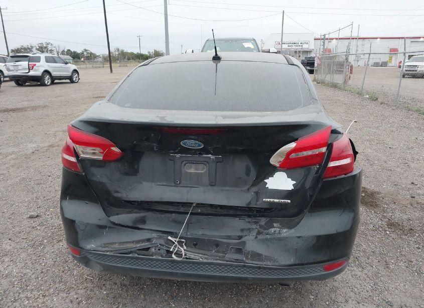 Photo 16 of 2016 Ford Focus S (VIN 1FADP3E21GL288828)