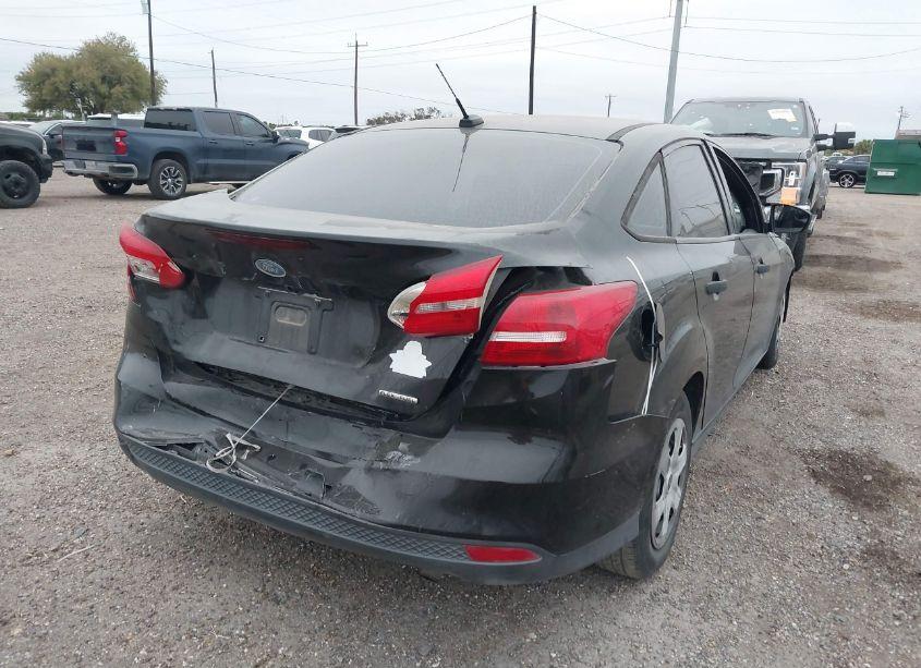 Photo 4 of 2016 Ford Focus S (VIN 1FADP3E21GL288828)