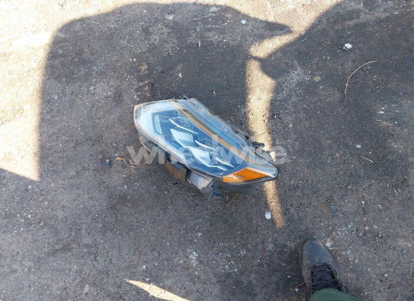 Photo 11 of 2016 Ford Focus S (VIN 1FADP3E21GL389769)