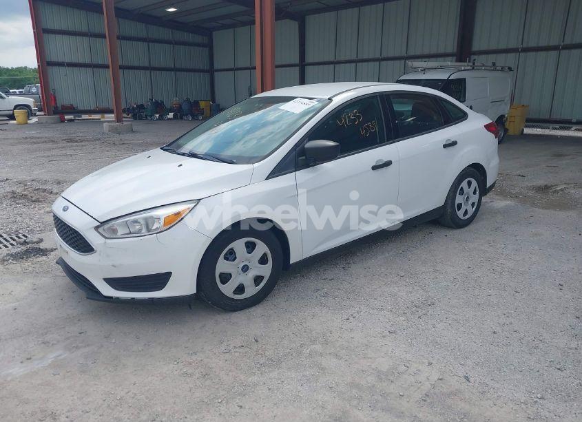 Photo 2 of 2016 Ford Focus S (VIN 1FADP3E21GL391456)