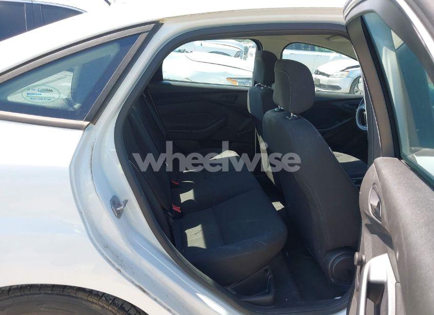 Photo 8 of 2016 Ford Focus S (VIN 1FADP3E21GL391456)