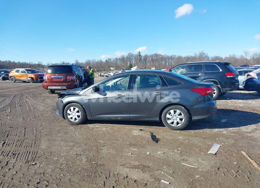 Photo 14 of 2016 Ford Focus S (VIN 1FADP3E21GL395670)