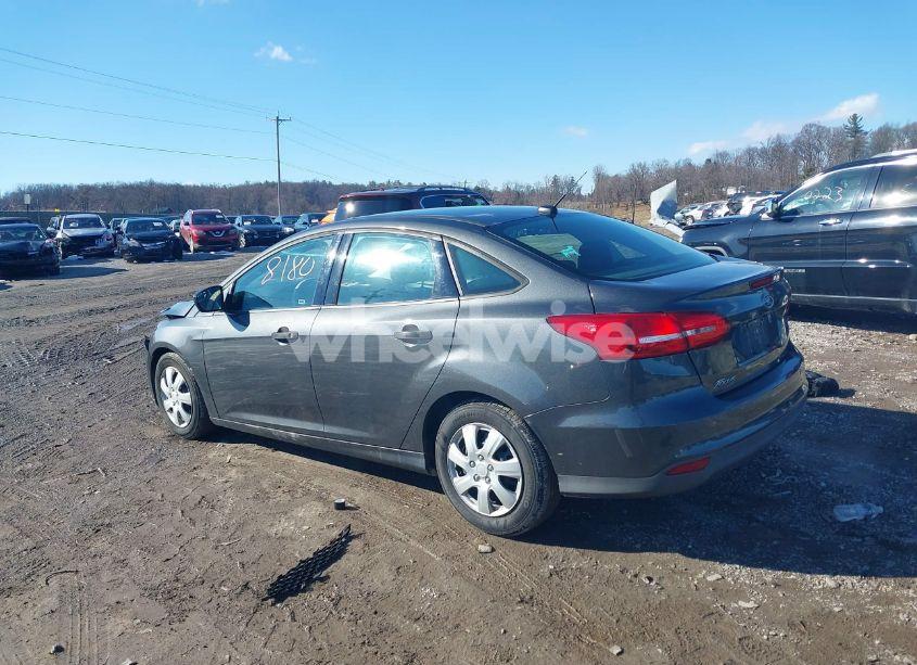 Photo 3 of 2016 Ford Focus S (VIN 1FADP3E21GL395670)