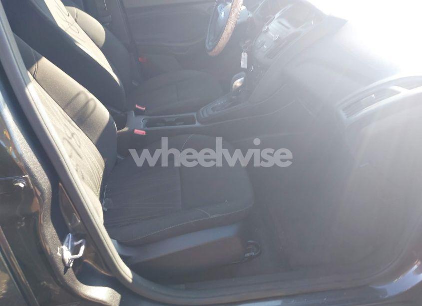 Photo 5 of 2016 Ford Focus S (VIN 1FADP3E21GL395670)