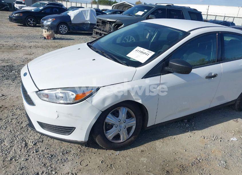 Photo 6 of 2017 Ford Focus S (VIN 1FADP3E21HL215170)