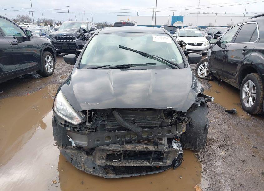 Photo 12 of 2017 Ford Focus S (VIN 1FADP3E21HL338953)