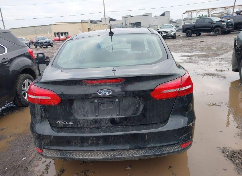 Photo 16 of 2017 Ford Focus S (VIN 1FADP3E21HL338953)