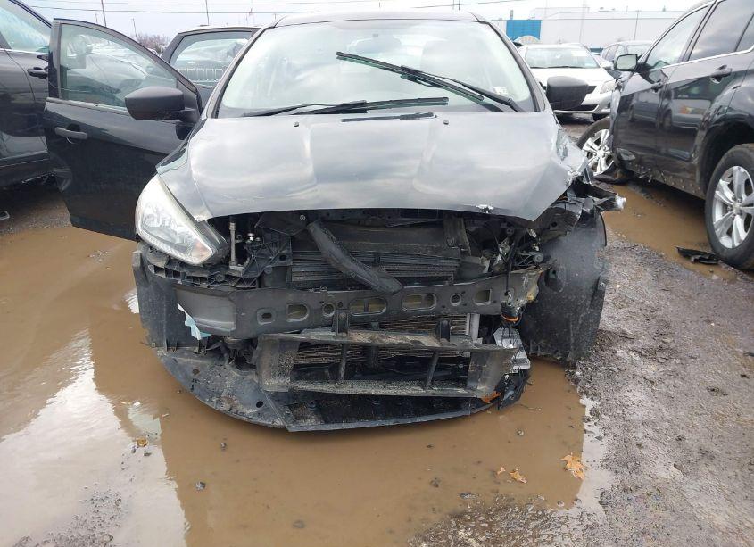 Photo 6 of 2017 Ford Focus S (VIN 1FADP3E21HL338953)