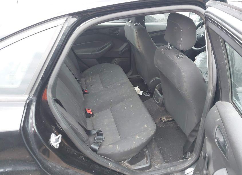 Photo 8 of 2017 Ford Focus S (VIN 1FADP3E21HL338953)