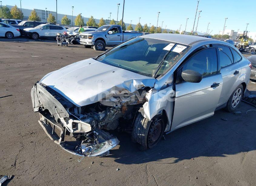 Photo 6 of 2018 Ford Focus S (VIN 1FADP3E21JL205244)