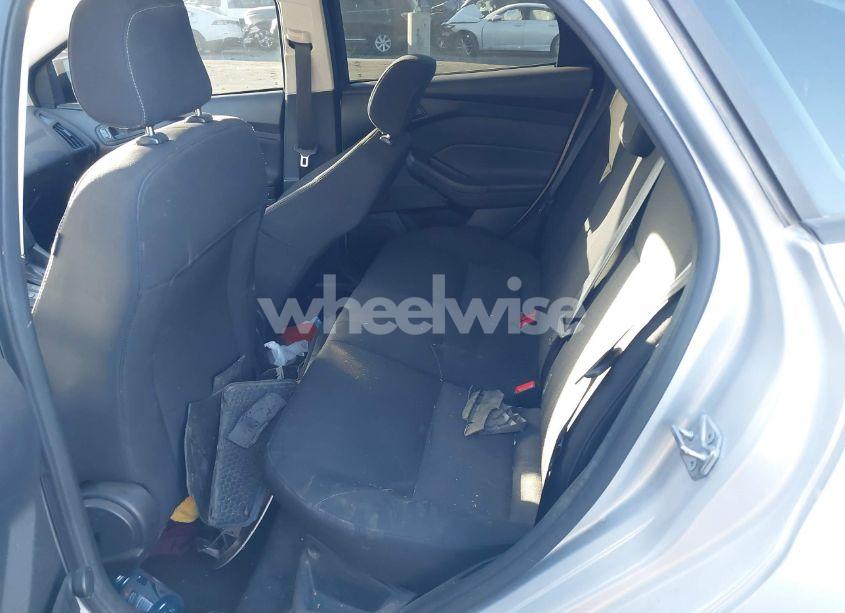 Photo 8 of 2018 Ford Focus S (VIN 1FADP3E21JL205244)