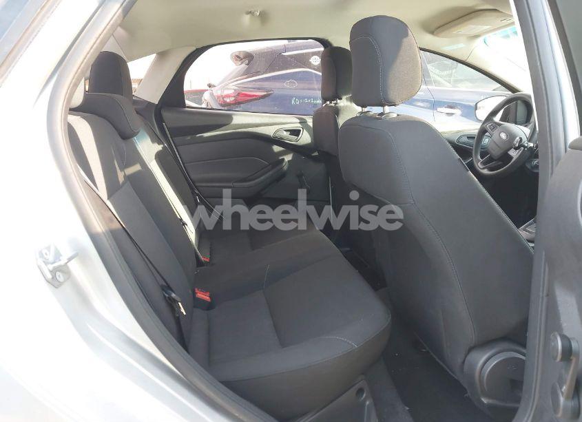 Photo 8 of 2018 Ford Focus S (VIN 1FADP3E21JL240432)