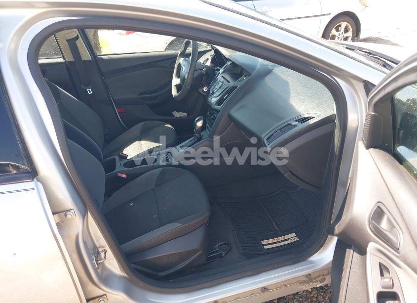 Photo 5 of 2013 Ford Focus S (VIN 1FADP3E22DL241108)