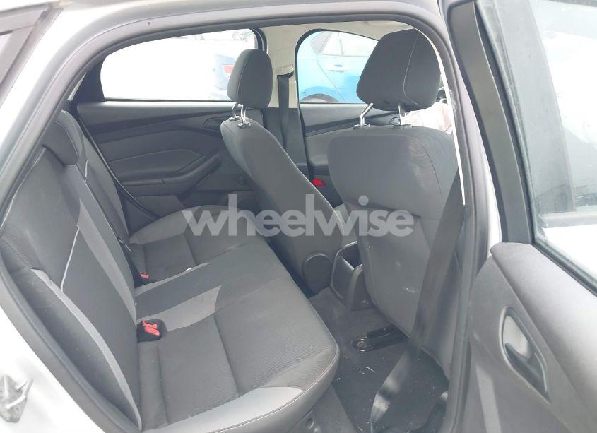 Photo 8 of 2014 Ford Focus S (VIN 1FADP3E22EL165455)