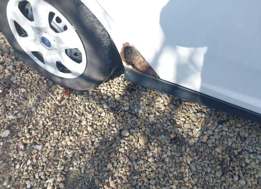 Photo 19 of 2014 Ford Focus S (VIN 1FADP3E22EL245628)