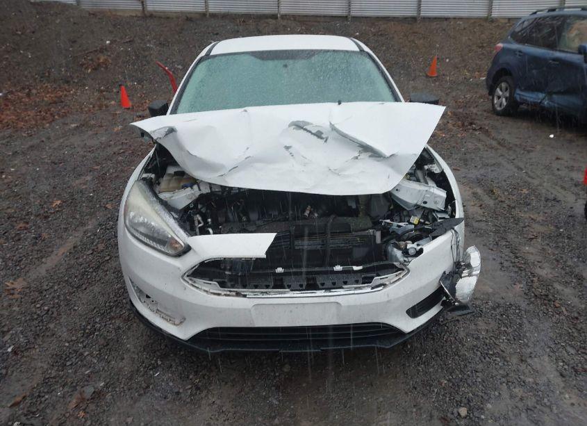 Photo 12 of 2015 Ford Focus S (VIN 1FADP3E22FL229382)