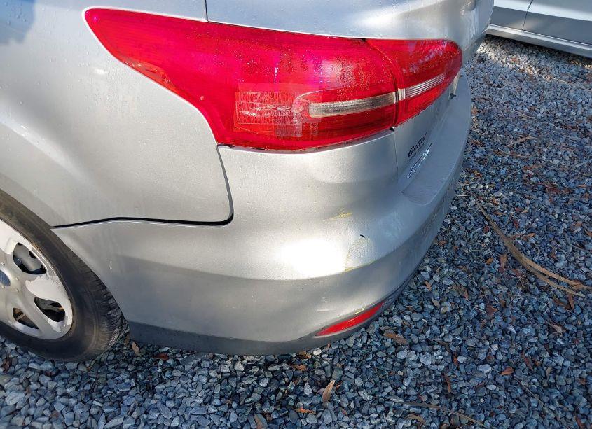 Photo 14 of 2015 Ford Focus S (VIN 1FADP3E22FL279828)