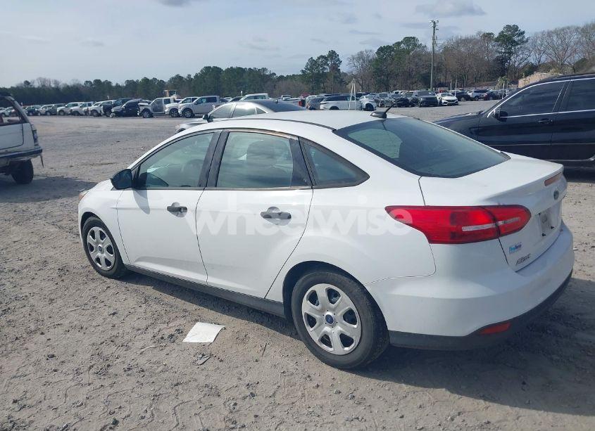 Photo 3 of 2015 Ford Focus S (VIN 1FADP3E22FL295981)