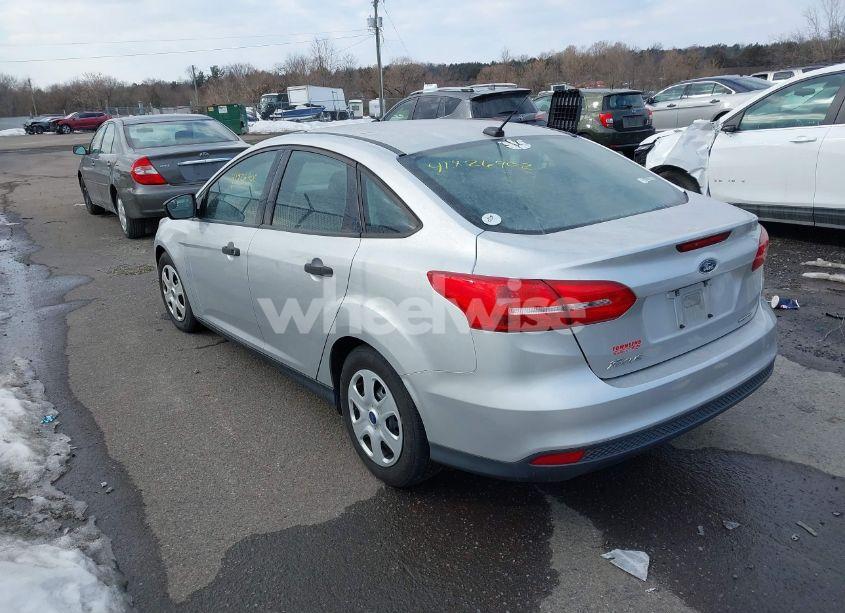 Photo 3 of 2015 Ford Focus S (VIN 1FADP3E22FL311211)