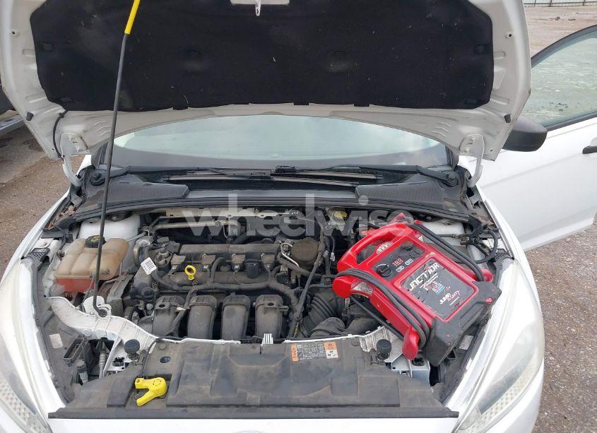 Photo 10 of 2015 Ford Focus S (VIN 1FADP3E22FL327960)