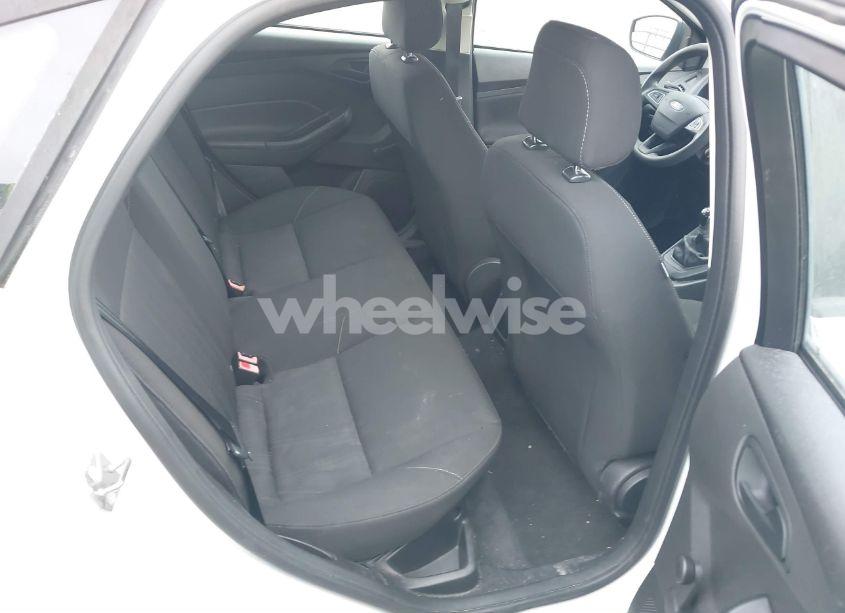 Photo 8 of 2015 Ford Focus S (VIN 1FADP3E22FL327960)