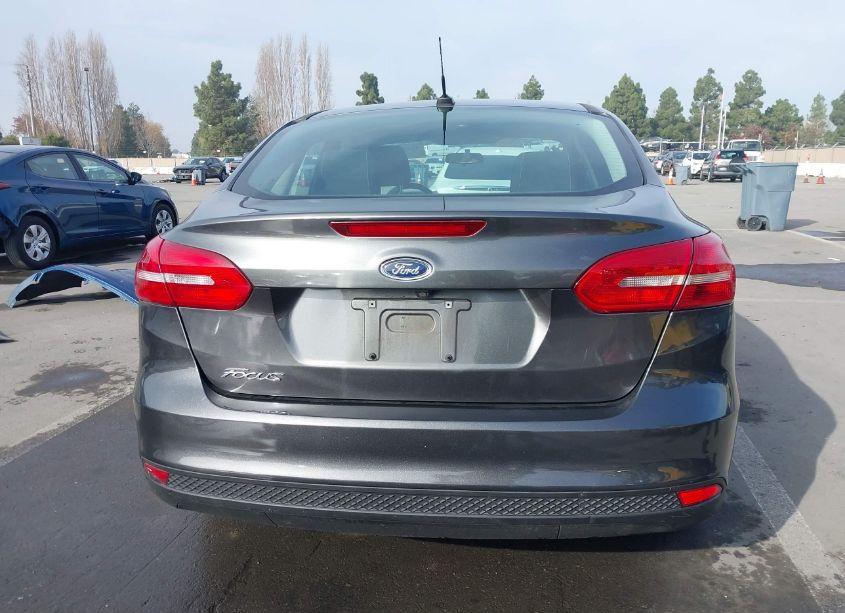 Photo 16 of 2016 Ford Focus S (VIN 1FADP3E22GL230579)