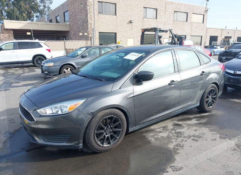 Photo 2 of 2016 Ford Focus S (VIN 1FADP3E22GL230579)