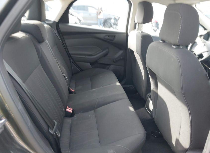 Photo 8 of 2016 Ford Focus S (VIN 1FADP3E22GL230579)