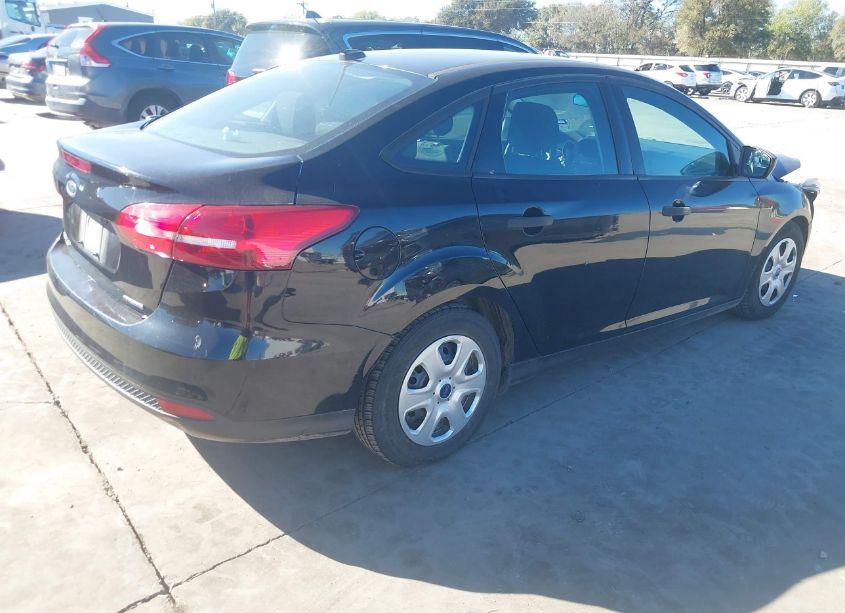 Photo 3 of 2016 Ford Focus S (VIN 1FADP3E22GL331282)