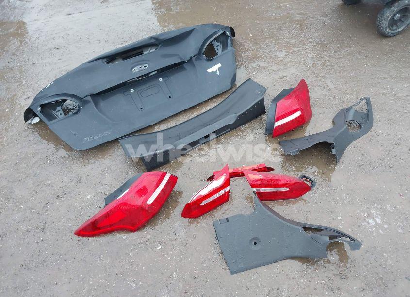 Photo 12 of 2017 Ford Focus S (VIN 1FADP3E22HL299287)