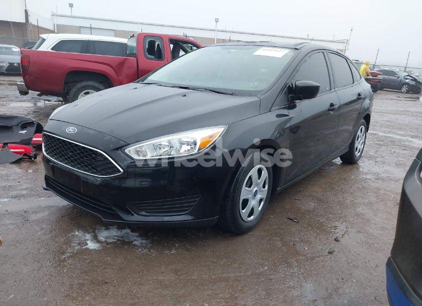 Photo 2 of 2017 Ford Focus S (VIN 1FADP3E22HL299287)