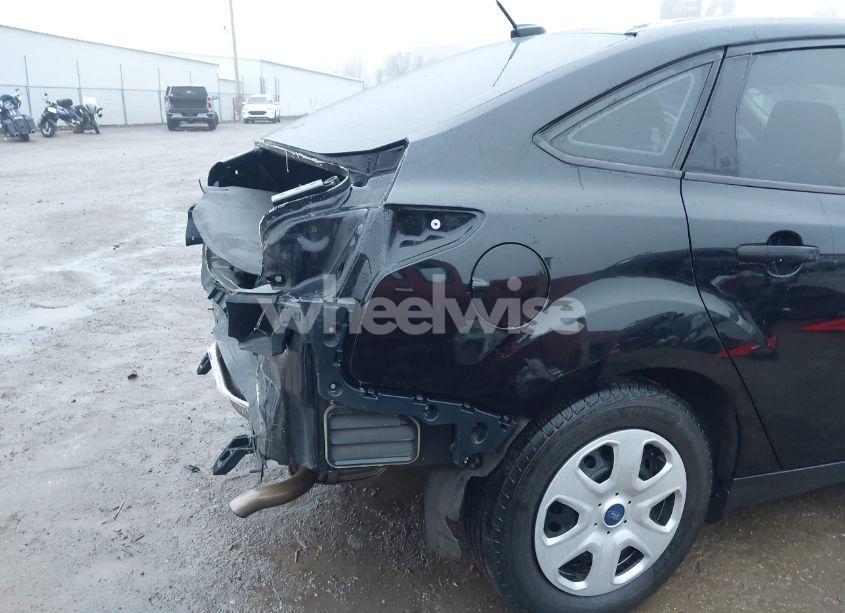 Photo 6 of 2017 Ford Focus S (VIN 1FADP3E22HL299287)