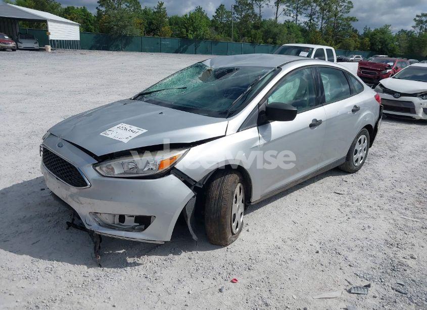 Photo 2 of 2017 Ford Focus S (VIN 1FADP3E22HL338220)