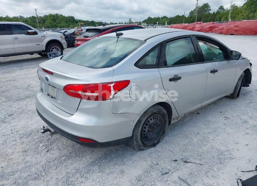 Photo 4 of 2017 Ford Focus S (VIN 1FADP3E22HL338220)