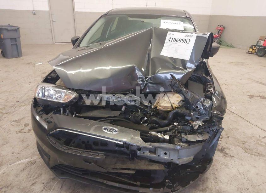 Photo 6 of 2018 Ford Focus S (VIN 1FADP3E22JL298159)