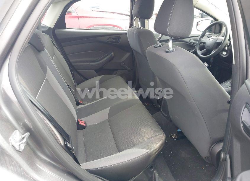 Photo 8 of 2013 Ford Focus S (VIN 1FADP3E23DL199421)