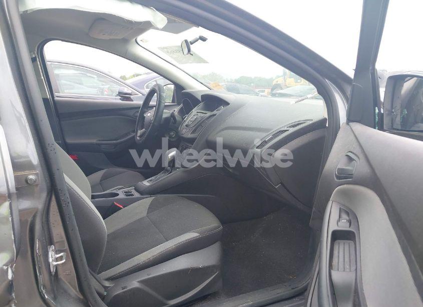 Photo 5 of 2014 Ford Focus S (VIN 1FADP3E23EL276161)