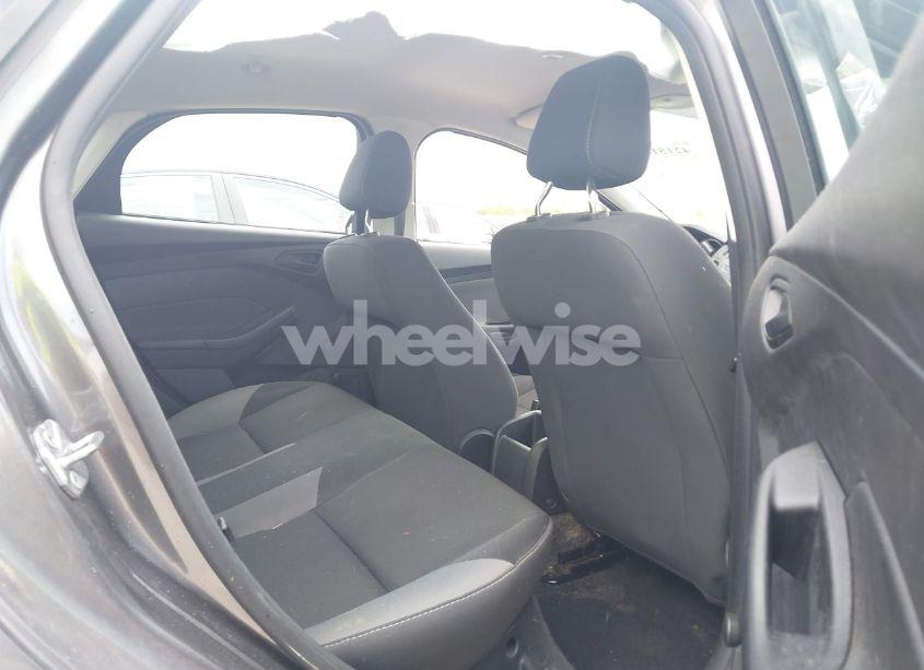 Photo 8 of 2014 Ford Focus S (VIN 1FADP3E23EL276161)