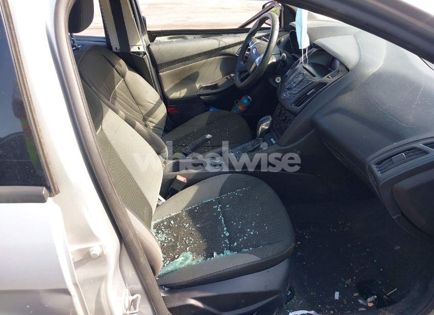 Photo 5 of 2014 Ford Focus S (VIN 1FADP3E23EL276242)