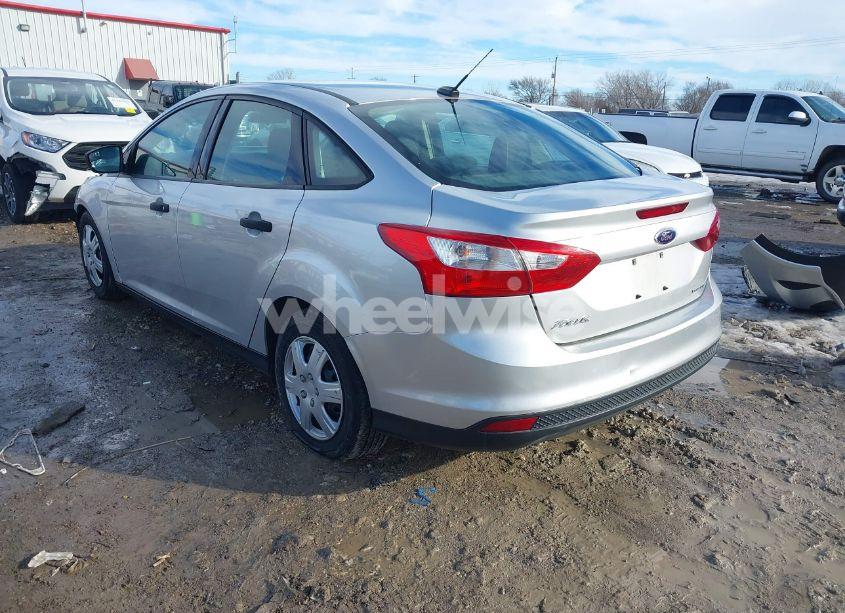 Photo 3 of 2014 Ford Focus S (VIN 1FADP3E23EL452528)