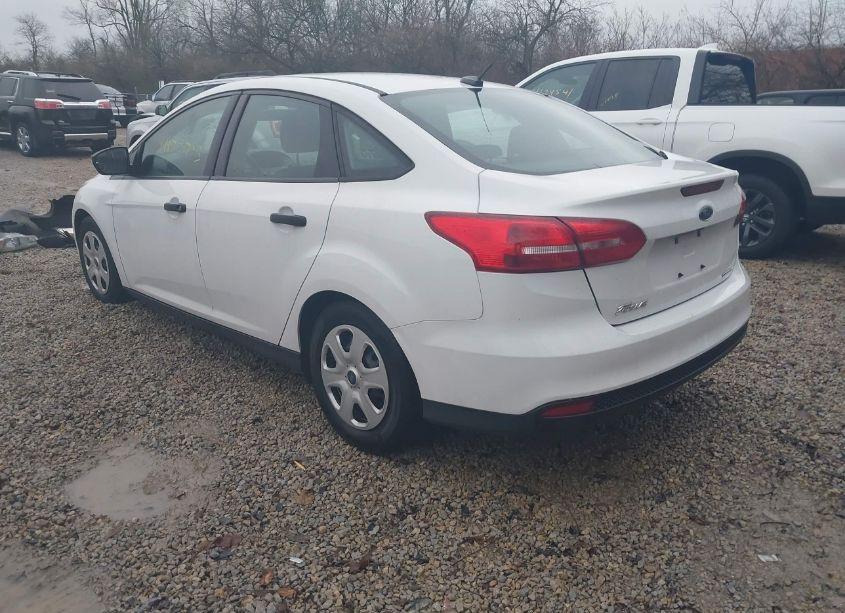Photo 3 of 2015 Ford Focus S (VIN 1FADP3E23FL276632)