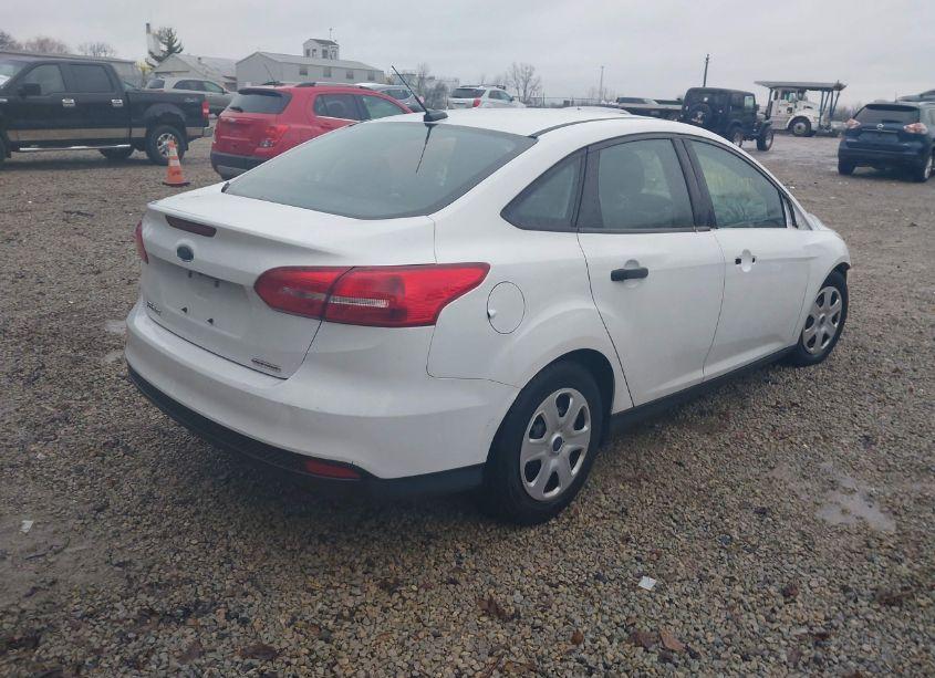 Photo 4 of 2015 Ford Focus S (VIN 1FADP3E23FL276632)