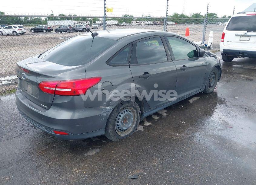 Photo 4 of 2015 Ford Focus S (VIN 1FADP3E23FL298209)